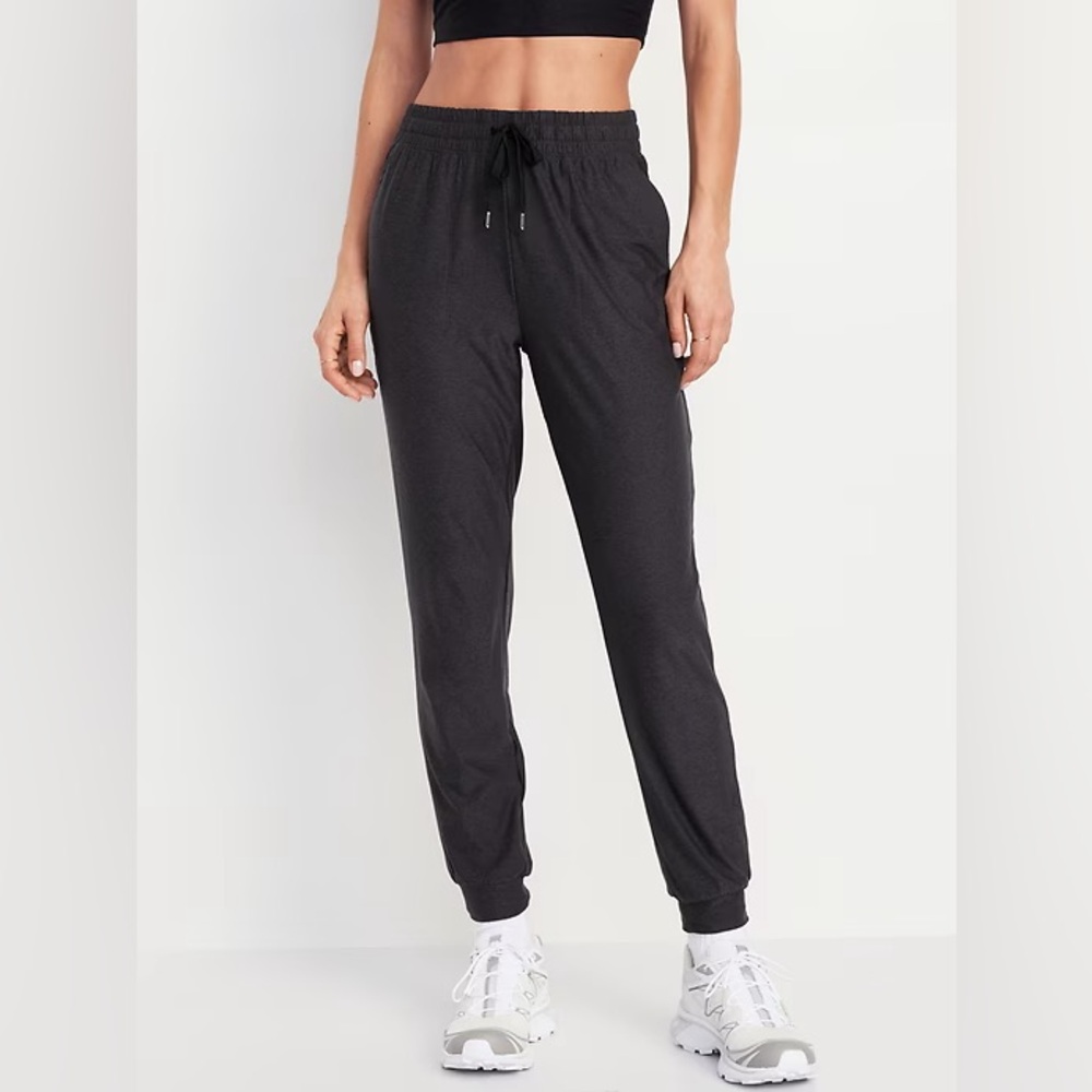 Old Navy Active Cloud 94 Soft Charcoal Joggers XS - mid-rise go-dry